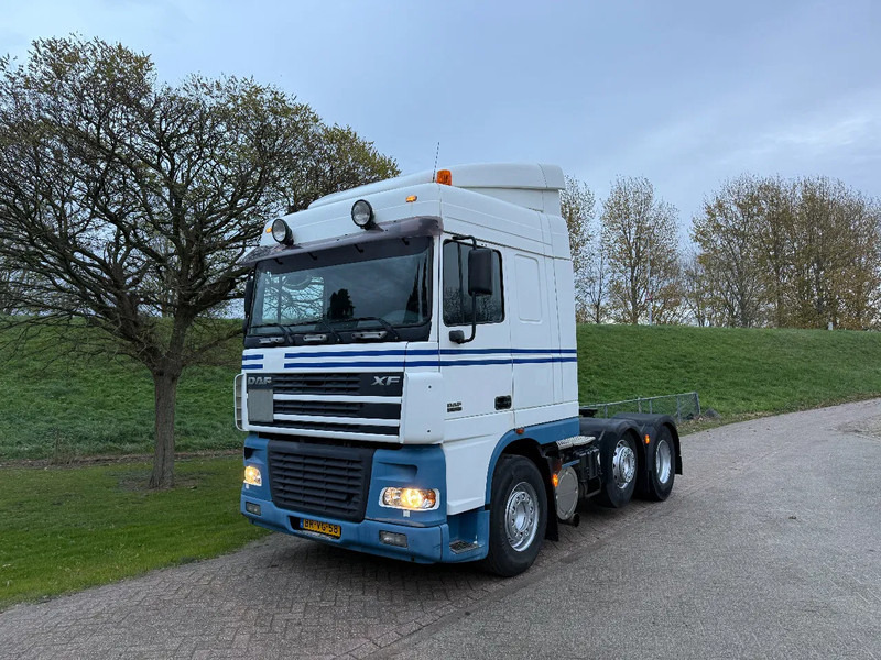 DAF 95.430 6X2-EUR3- LOW KM-NL TRUCK - Tracteur routier: photos 1 DAF 95.430 6X2-EUR3- LOW KM-NL TRUCK - Tracteur routier: photos 1