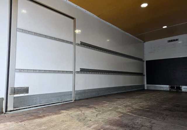 Crédit-bail de  IvecoEurocargo IvecoEurocargo: photos 9