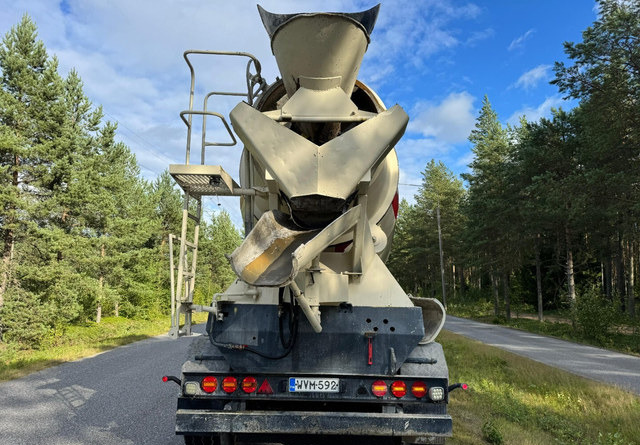 Liebherr12m3 Perävaunu - Semi-remorque malaxeur: photos 3 Liebherr12m3 Perävaunu - Semi-remorque malaxeur: photos 3