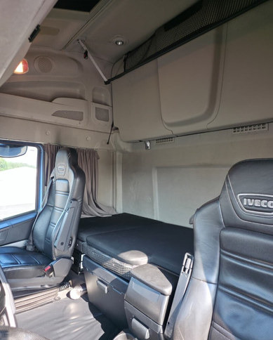 Tracteur routier IvecoStralis 460 4x2 CNG / LNG: photos 13