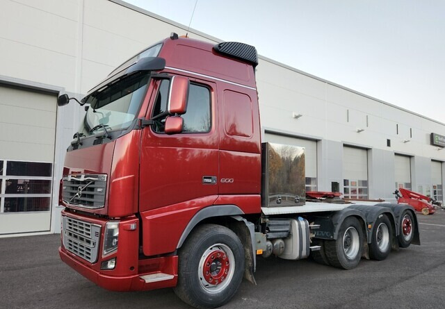 VolvoFH16 600 8x4 - Tracteur routier: photos 1 VolvoFH16 600 8x4 - Tracteur routier: photos 1