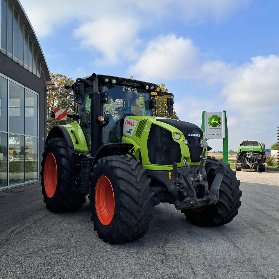 CLAAS AXION 810 - Tracteur agricole: photos 5 CLAAS AXION 810 - Tracteur agricole: photos 5