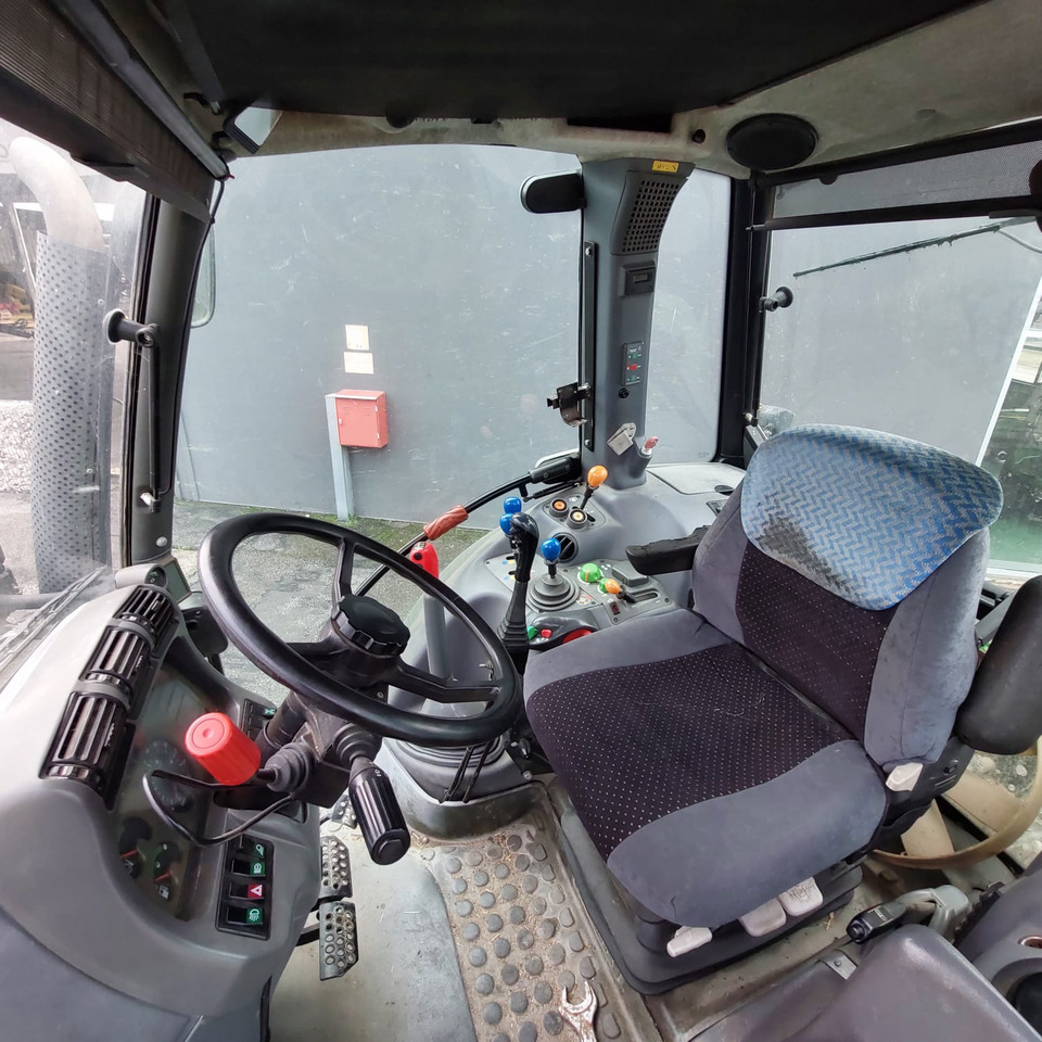 DEUTZ AGROTRON 135 MKIII - Tracteur agricole: photos 2 DEUTZ AGROTRON 135 MKIII - Tracteur agricole: photos 2