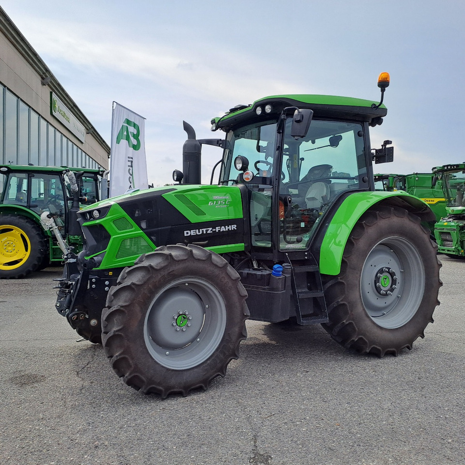 DEUTZ-FAHR 6135 CRV SHIFT - Tracteur agricole: photos 1 DEUTZ-FAHR 6135 CRV SHIFT - Tracteur agricole: photos 1