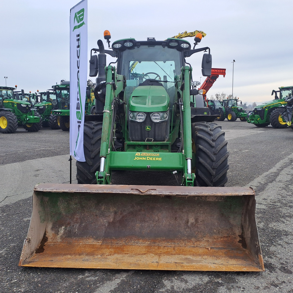 JOHN DEERE 6120R CON CARICATORE FRONTALE 623 M - Tracteur agricole: photos 2 JOHN DEERE 6120R CON CARICATORE FRONTALE 623 M - Tracteur agricole: photos 2