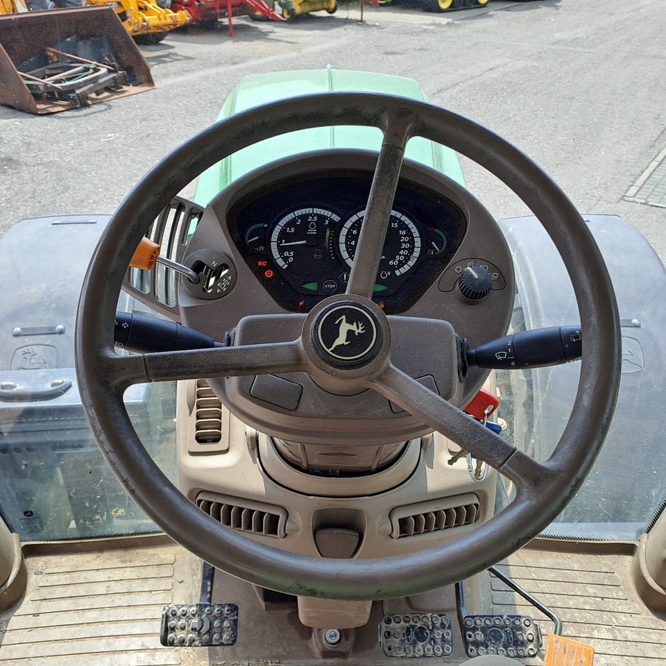 Tracteur agricole JOHN DEERE 6140R: photos 12