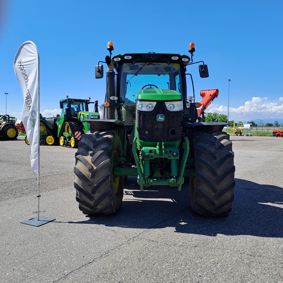 JOHN DEERE 6210R - Tracteur agricole: photos 2 JOHN DEERE 6210R - Tracteur agricole: photos 2