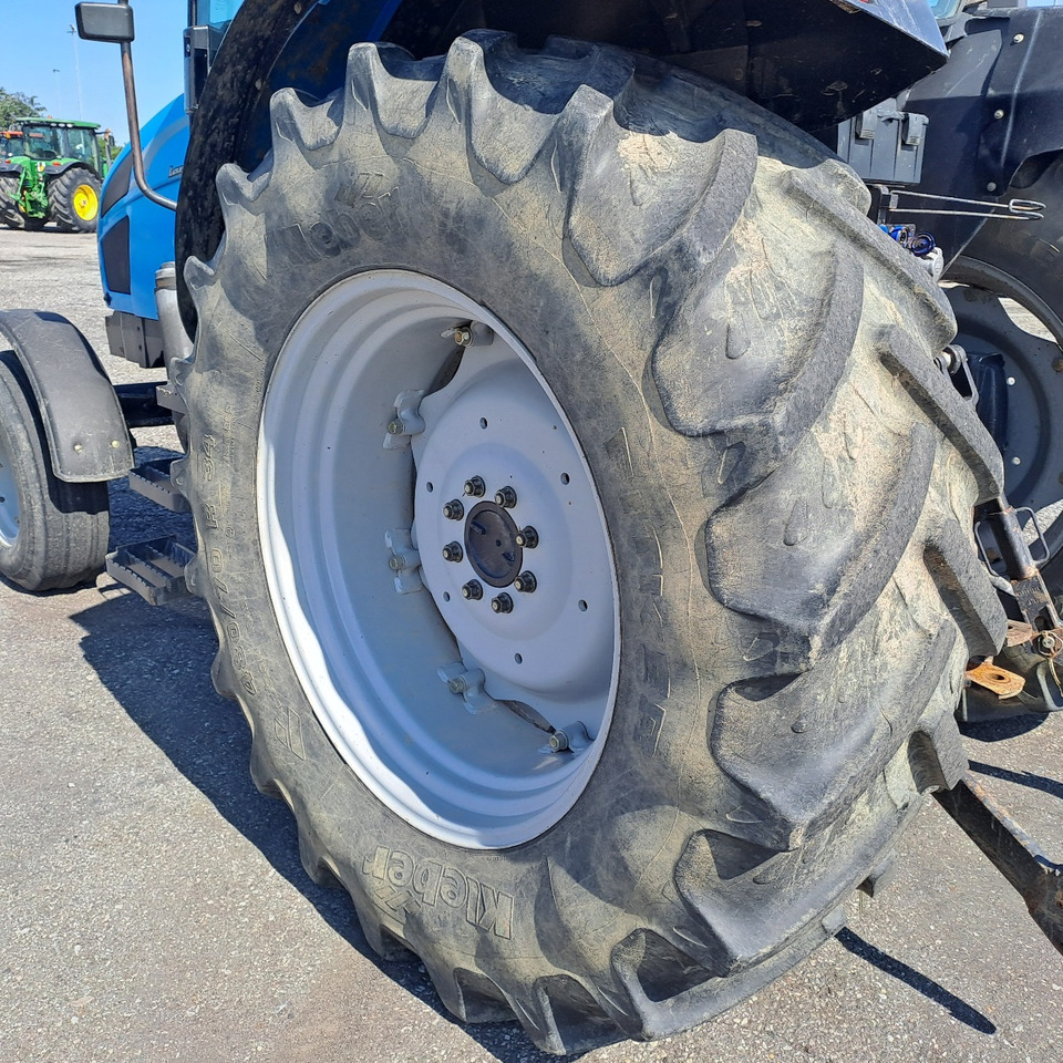 LANDINI GHIBLI 105 2WD - ASTA AGRIBERTOCCHI - Tracteur agricole: photos 4 LANDINI GHIBLI 105 2WD - ASTA AGRIBERTOCCHI - Tracteur agricole: photos 4