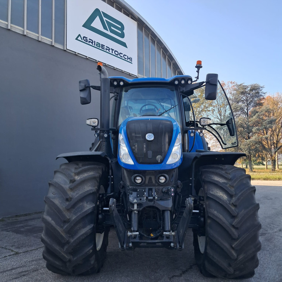 NEW HOLLAND T7 HD - Tracteur agricole: photos 4 NEW HOLLAND T7 HD - Tracteur agricole: photos 4
