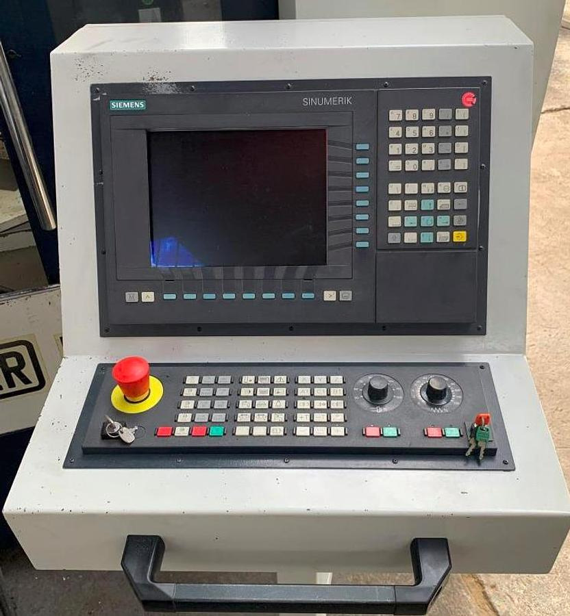 "Kompakt"-Bearbeitungszentrum SPINNER - Centre d'usinage: photos 2 "Kompakt"-Bearbeitungszentrum SPINNER - Centre d'usinage: photos 2