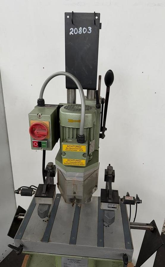 Türbänder-Bohrautomat SCHÜCO - Perceuse à colonne: photos 2 Türbänder-Bohrautomat SCHÜCO - Perceuse à colonne: photos 2