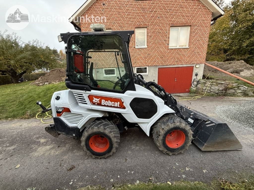 Bobcat L 28 Hjullastare + Släp - Chargeuse sur pneus: photos 4 Bobcat L 28 Hjullastare + Släp - Chargeuse sur pneus: photos 4