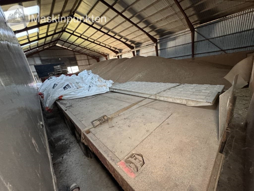 Broshuis E-2190 - Remorque porte-engin surbaissée: photos 3 Broshuis E-2190 - Remorque porte-engin surbaissée: photos 3