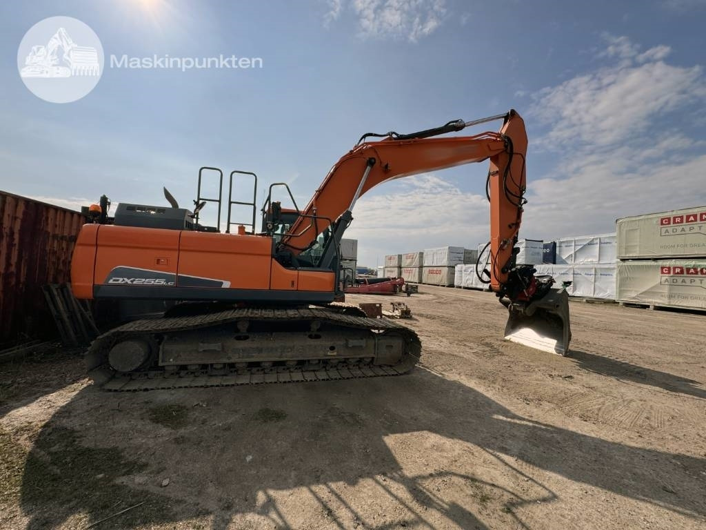 Doosan DX 255 LC-5 - Pelle sur chenille: photos 5 Doosan DX 255 LC-5 - Pelle sur chenille: photos 5