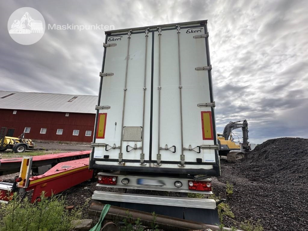 Ekeri T 3 + Krone Dolly - Semi-remorque fourgon: photos 5 Ekeri T 3 + Krone Dolly - Semi-remorque fourgon: photos 5