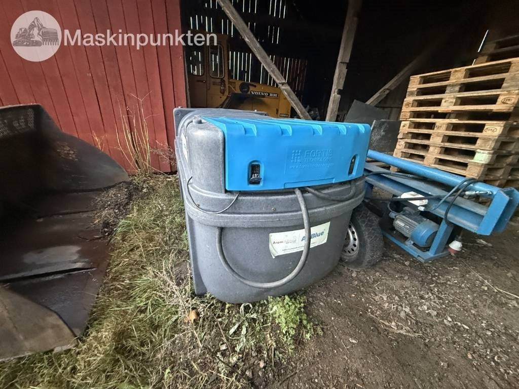 Fortis Ad-Blue tank - AdBlue réservoir pour Camion: photos 3 Fortis Ad-Blue tank - AdBlue réservoir pour Camion: photos 3