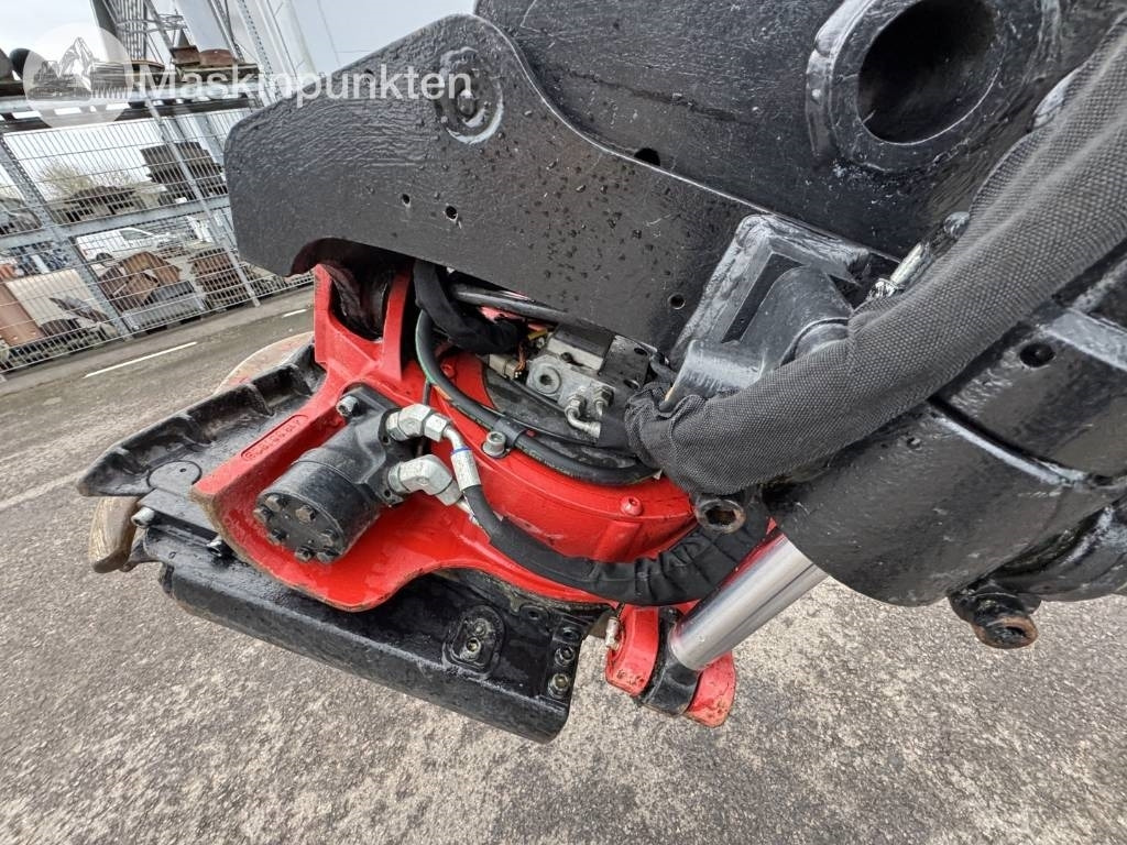 Tractopelle Huddig 1260 C redskap fram och bak: photos 42