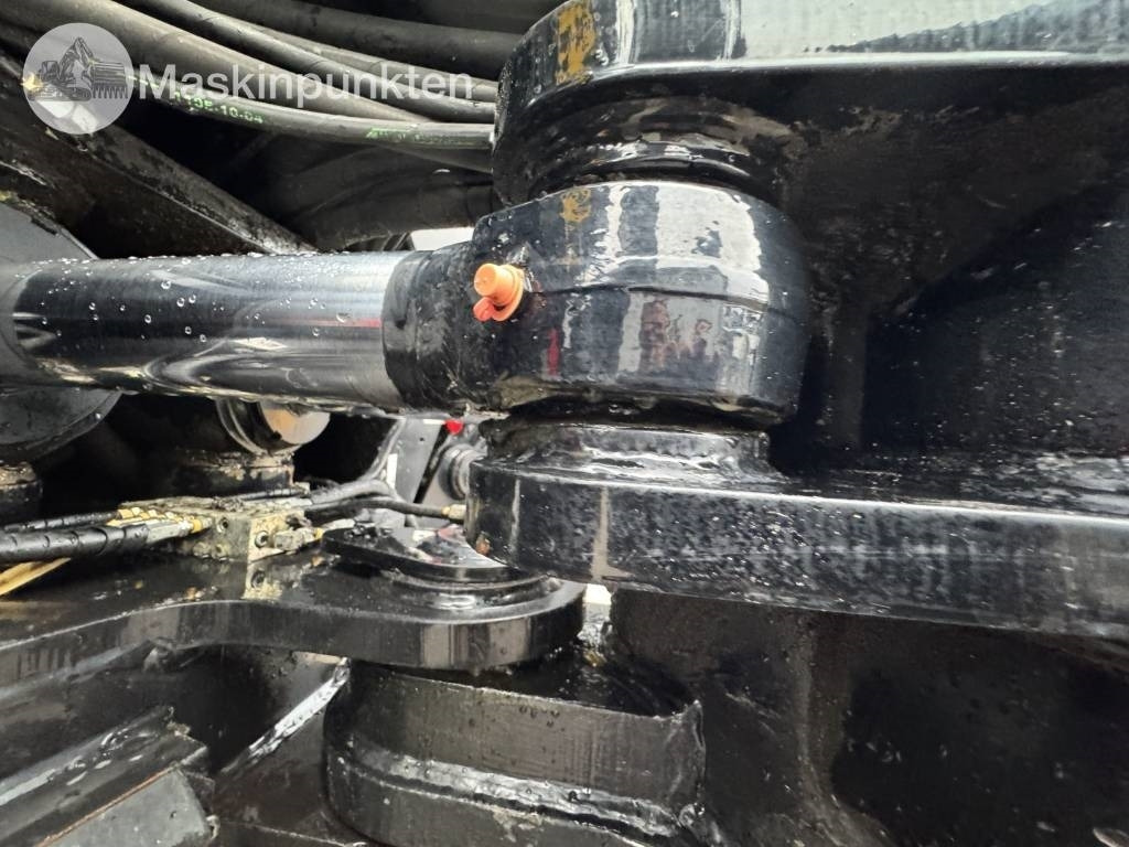 Tractopelle Huddig 1260 C redskap fram och bak: photos 25