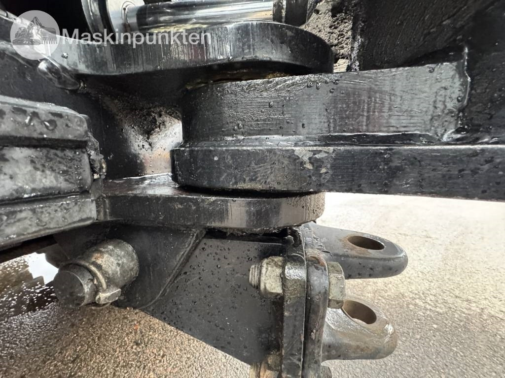 Tractopelle Huddig 1260 C redskap fram och bak: photos 23