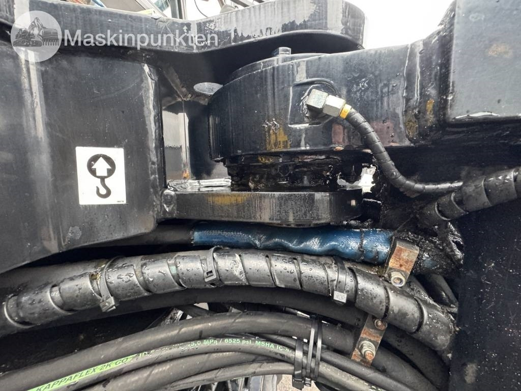 Tractopelle Huddig 1260 C redskap fram och bak: photos 28