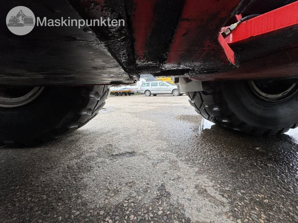 Tractopelle Huddig 1260 C redskap fram och bak: photos 9