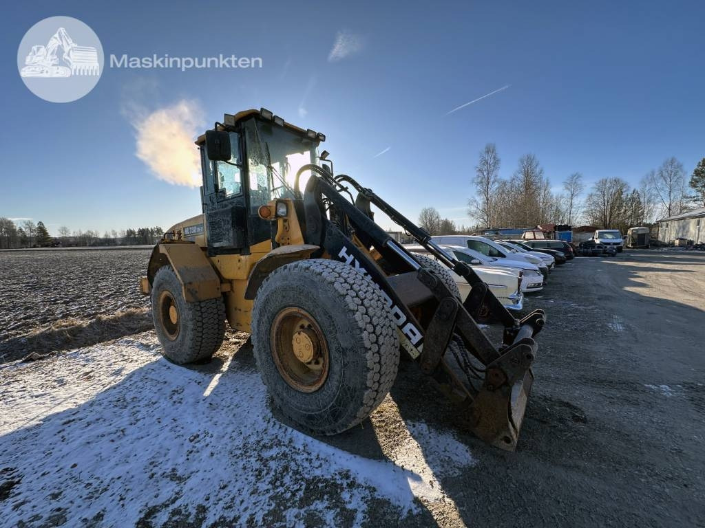 Hyundai HL 730 TM-7 - Chargeuse sur pneus: photos 1 Hyundai HL 730 TM-7 - Chargeuse sur pneus: photos 1