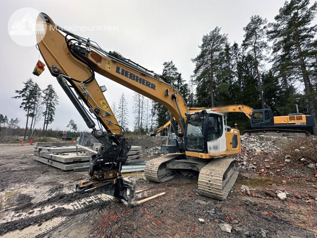 Liebherr R 924 LC - Pelle sur chenille: photos 3 Liebherr R 924 LC - Pelle sur chenille: photos 3