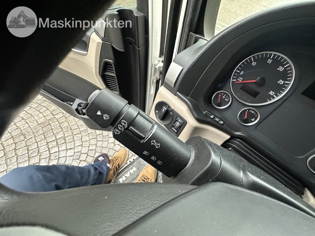 Camion fourgon MAN TGL 12.190: photos 24 Camion fourgon MAN TGL 12.190: photos 24