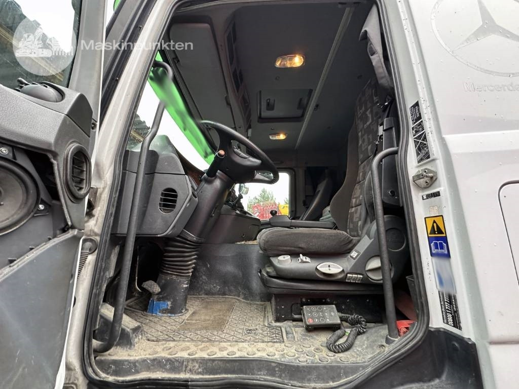 Camion malaxeur Mercedes-Benz 2651 L 8X4 Junjin jxzr42-5.16hp: photos 11 Camion malaxeur Mercedes-Benz 2651 L 8X4 Junjin jxzr42-5.16hp: photos 11