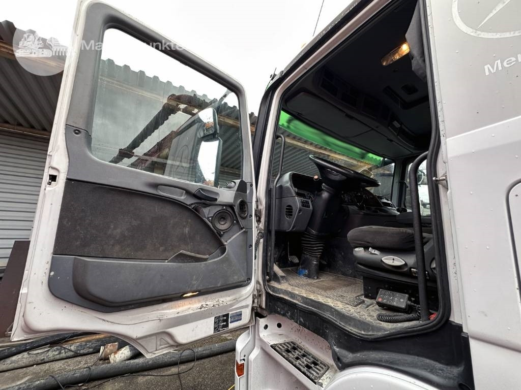 Camion malaxeur Mercedes-Benz 2651 L 8X4 Junjin jxzr42-5.16hp: photos 10 Camion malaxeur Mercedes-Benz 2651 L 8X4 Junjin jxzr42-5.16hp: photos 10