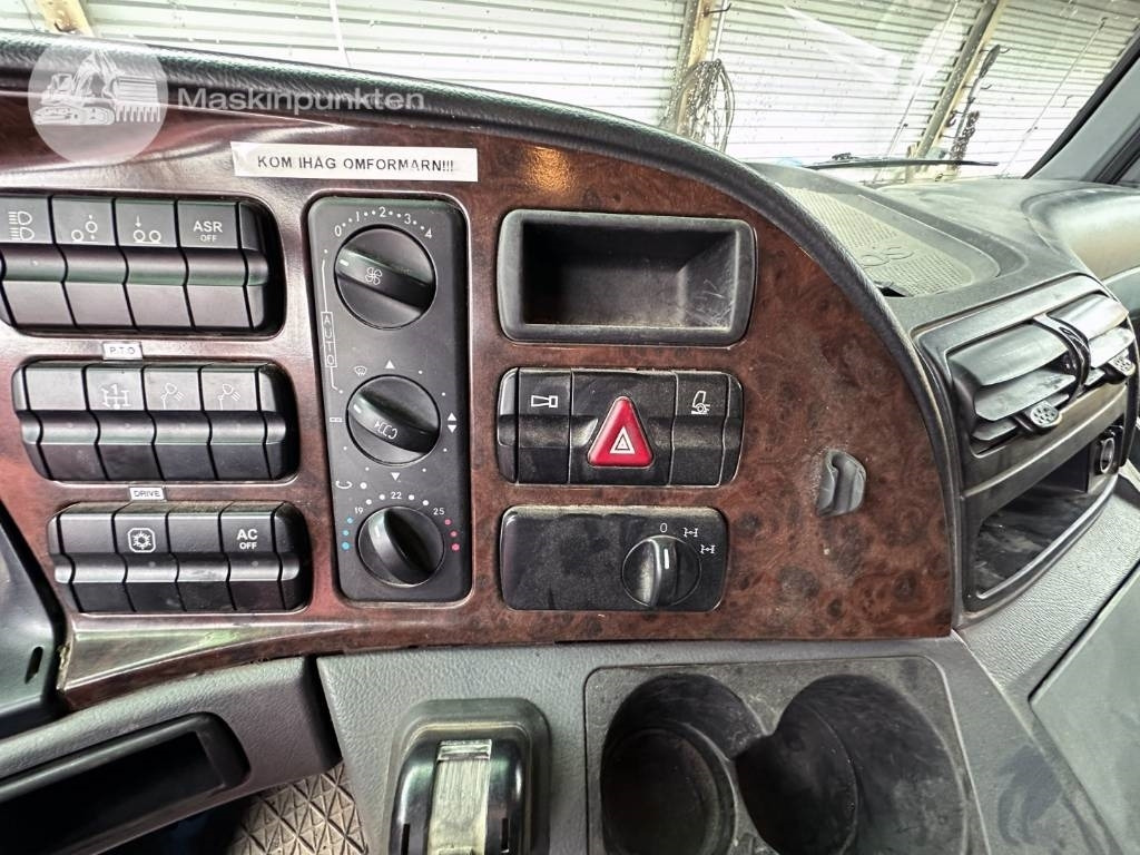 Camion malaxeur Mercedes-Benz 2651 L 8X4 Junjin jxzr42-5.16hp: photos 26 Camion malaxeur Mercedes-Benz 2651 L 8X4 Junjin jxzr42-5.16hp: photos 26