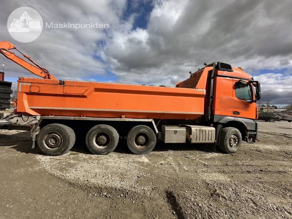 Mercedes-Benz Arocs - Camion benne: photos 4 Mercedes-Benz Arocs - Camion benne: photos 4