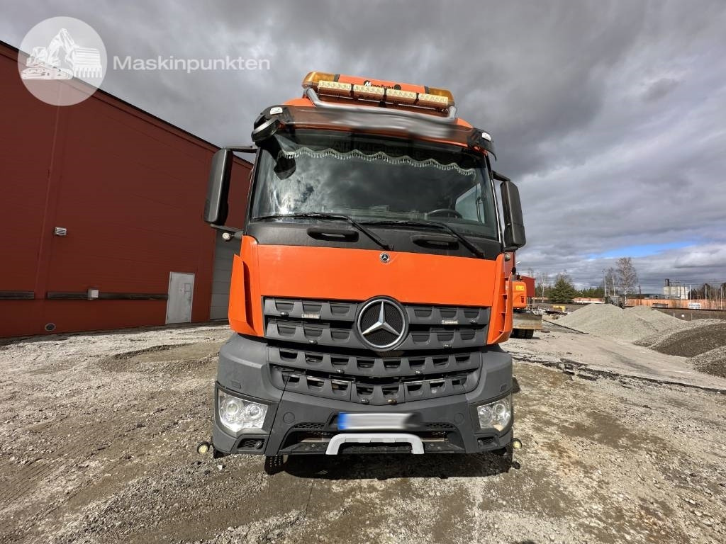 Mercedes-Benz Arocs - Camion benne: photos 3 Mercedes-Benz Arocs - Camion benne: photos 3