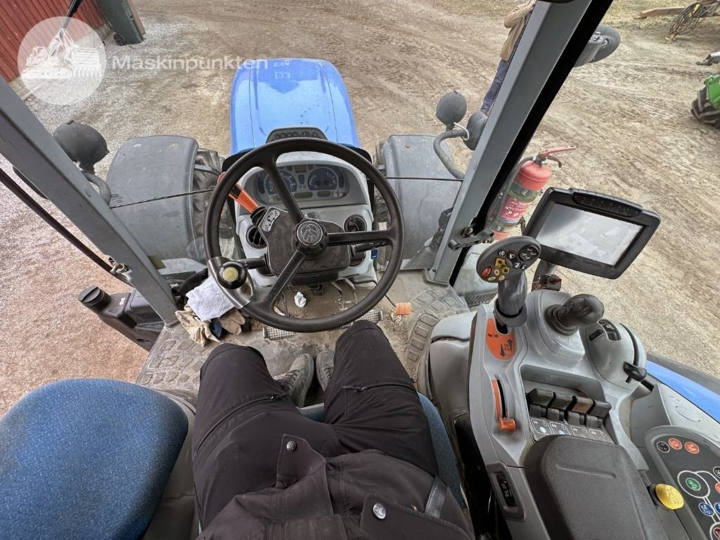 Tracteur agricole New Holland T 7.185: photos 16