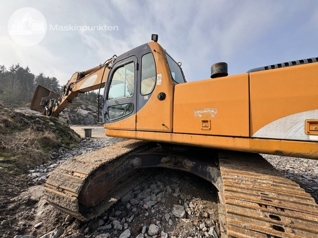 Samsung SE 240 N LC-3 - Pelle sur chenille: photos 4 Samsung SE 240 N LC-3 - Pelle sur chenille: photos 4