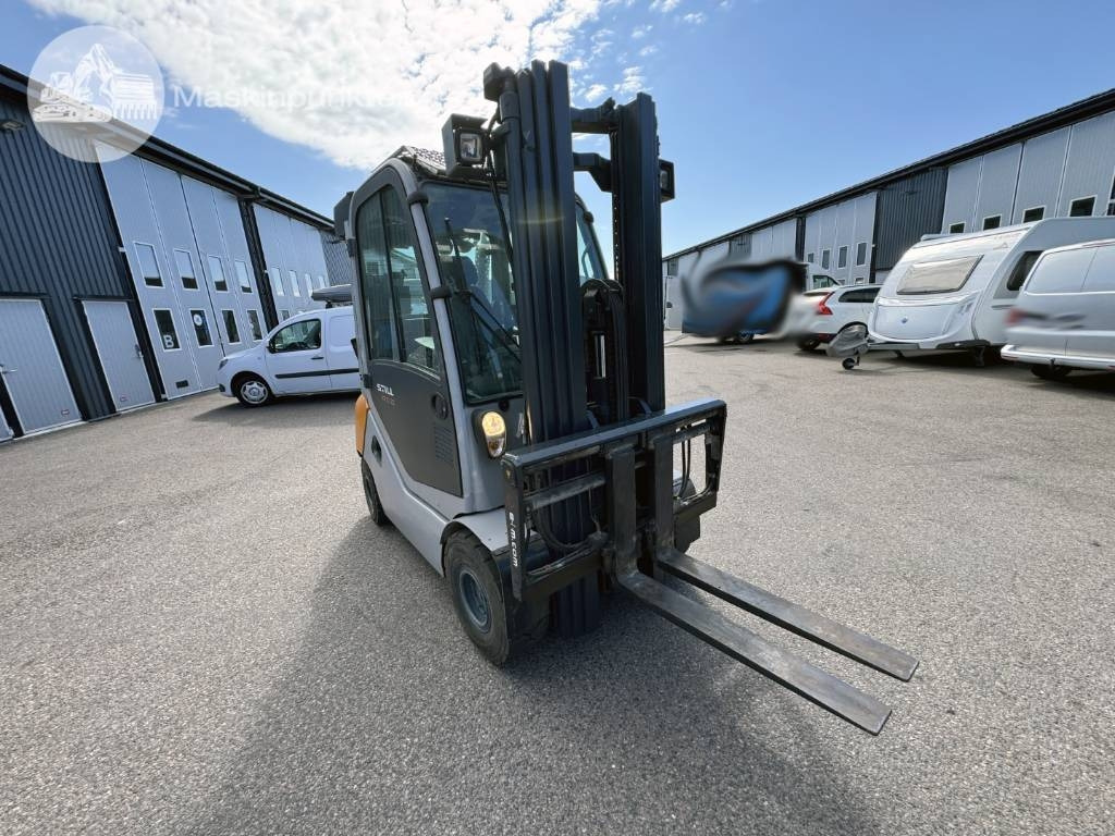 Still RX 70-25 Hybrid - Chariot élévateur diesel: photos 1 Still RX 70-25 Hybrid - Chariot élévateur diesel: photos 1