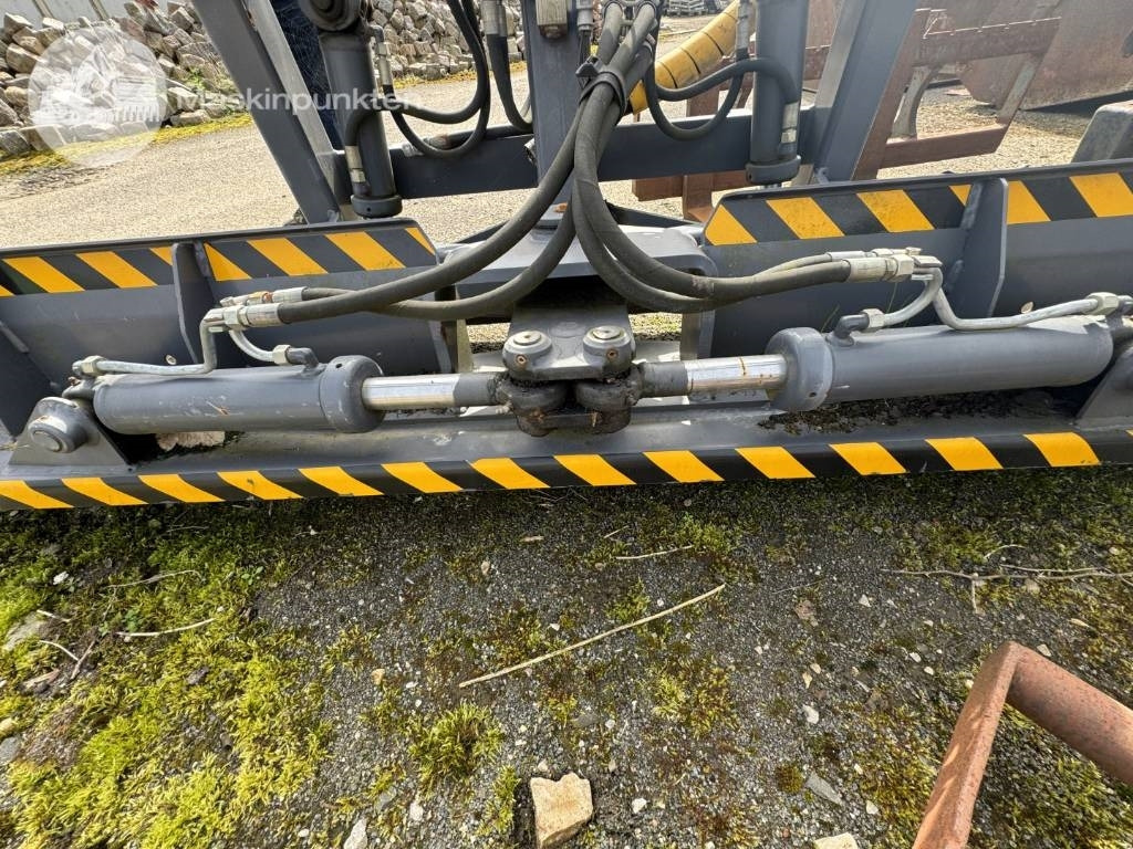 Vilakoneoy Planskrapa - Lame pour Engins de chantier: photos 3 Vilakoneoy Planskrapa - Lame pour Engins de chantier: photos 3