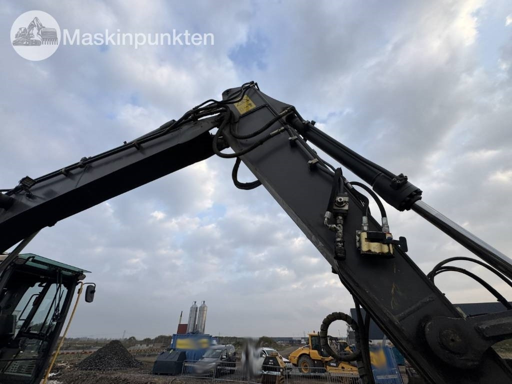 Pelle sur chenille Volvo ECR 145 EL: photos 28