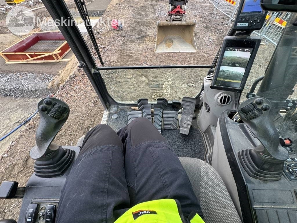 Pelle sur chenille Volvo ECR 145 EL: photos 45