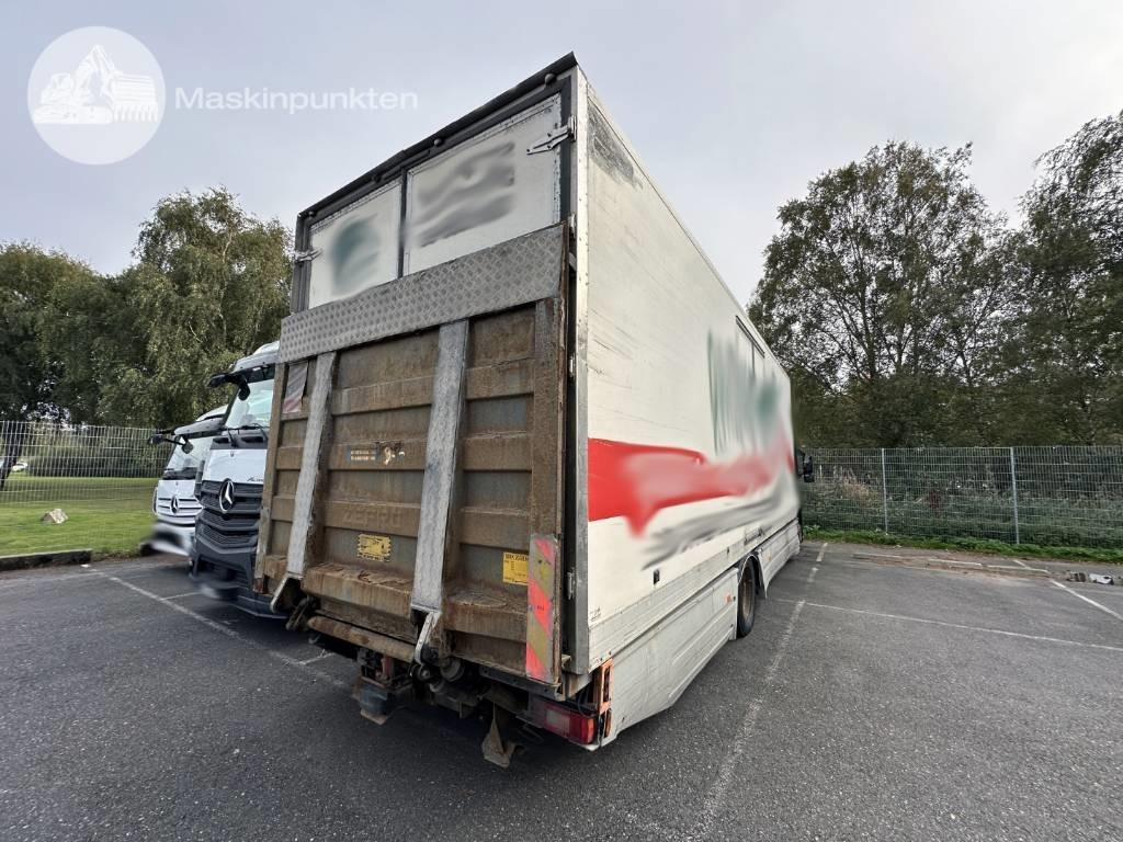 Volvo FM 9 300 - Camion fourgon: photos 4 Volvo FM 9 300 - Camion fourgon: photos 4