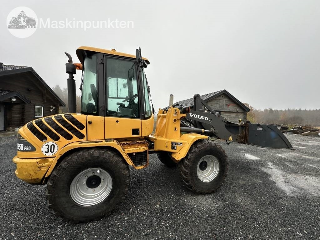 Volvo L 35 B - Chargeuse sur pneus: photos 4 Volvo L 35 B - Chargeuse sur pneus: photos 4