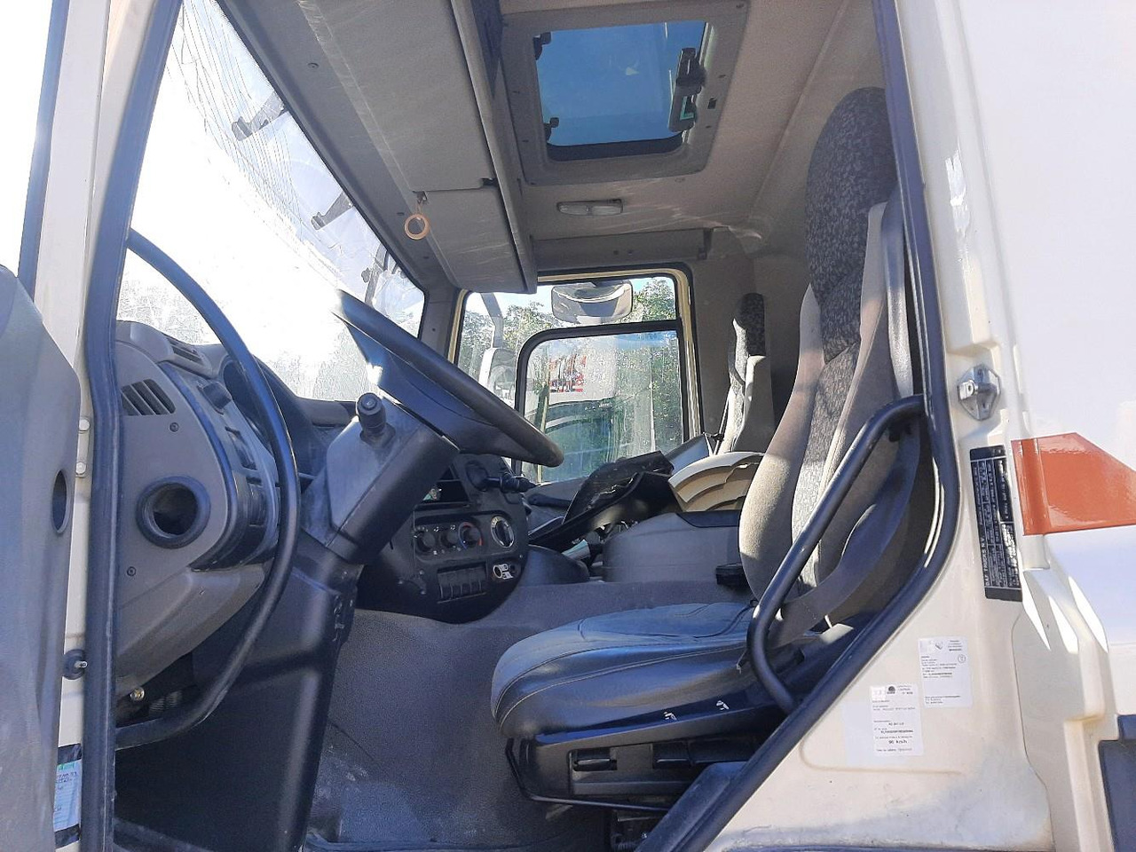 Camion ampliroll DAF CF85 FAR 85.410 POLYBENNE 6X2: photos 10