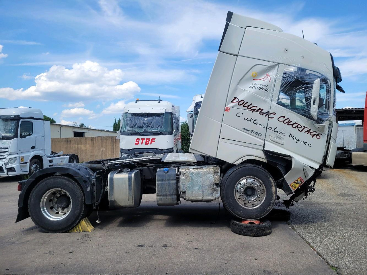 VOLVO FH 540 - Tracteur routier: photos 3 VOLVO FH 540 - Tracteur routier: photos 3