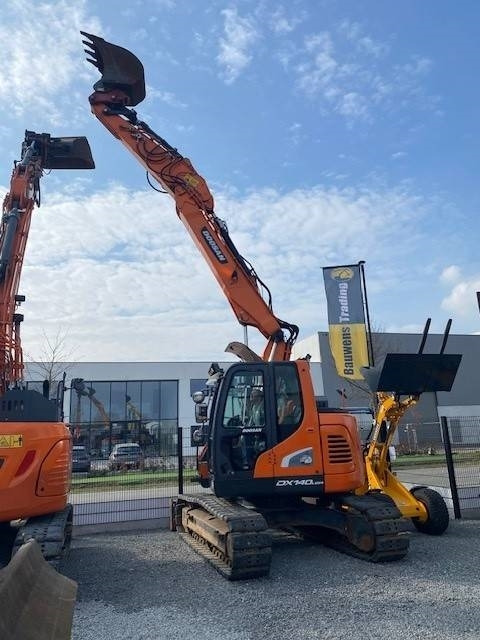 Doosan DX140 LCR-5 - Pelle sur chenille: photos 2 Doosan DX140 LCR-5 - Pelle sur chenille: photos 2