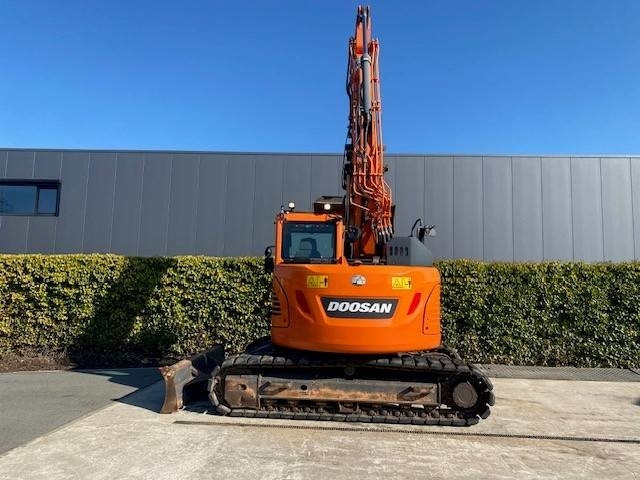 Doosan DX140LCR-5 - Pelle sur chenille: photos 3 Doosan DX140LCR-5 - Pelle sur chenille: photos 3