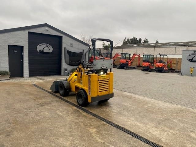 Knikmops KM 100 - Chargeuse sur pneus: photos 5 Knikmops KM 100 - Chargeuse sur pneus: photos 5