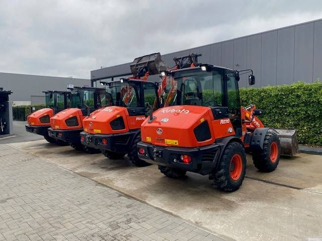 Kubota R 065 - Chargeuse sur pneus: photos 1 Kubota R 065 - Chargeuse sur pneus: photos 1