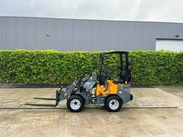 Chargeuse sur pneus Kubota R 090: photos 38