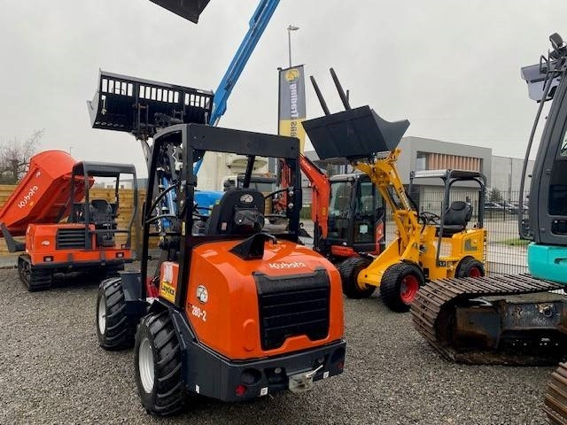 Chargeuse sur pneus Kubota R 090: photos 29