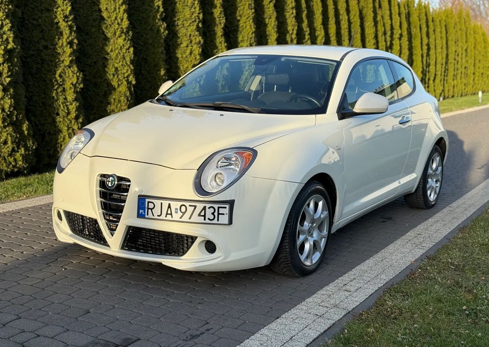Alfa Romeo Mito - Voiture: photos 1 Alfa Romeo Mito - Voiture: photos 1